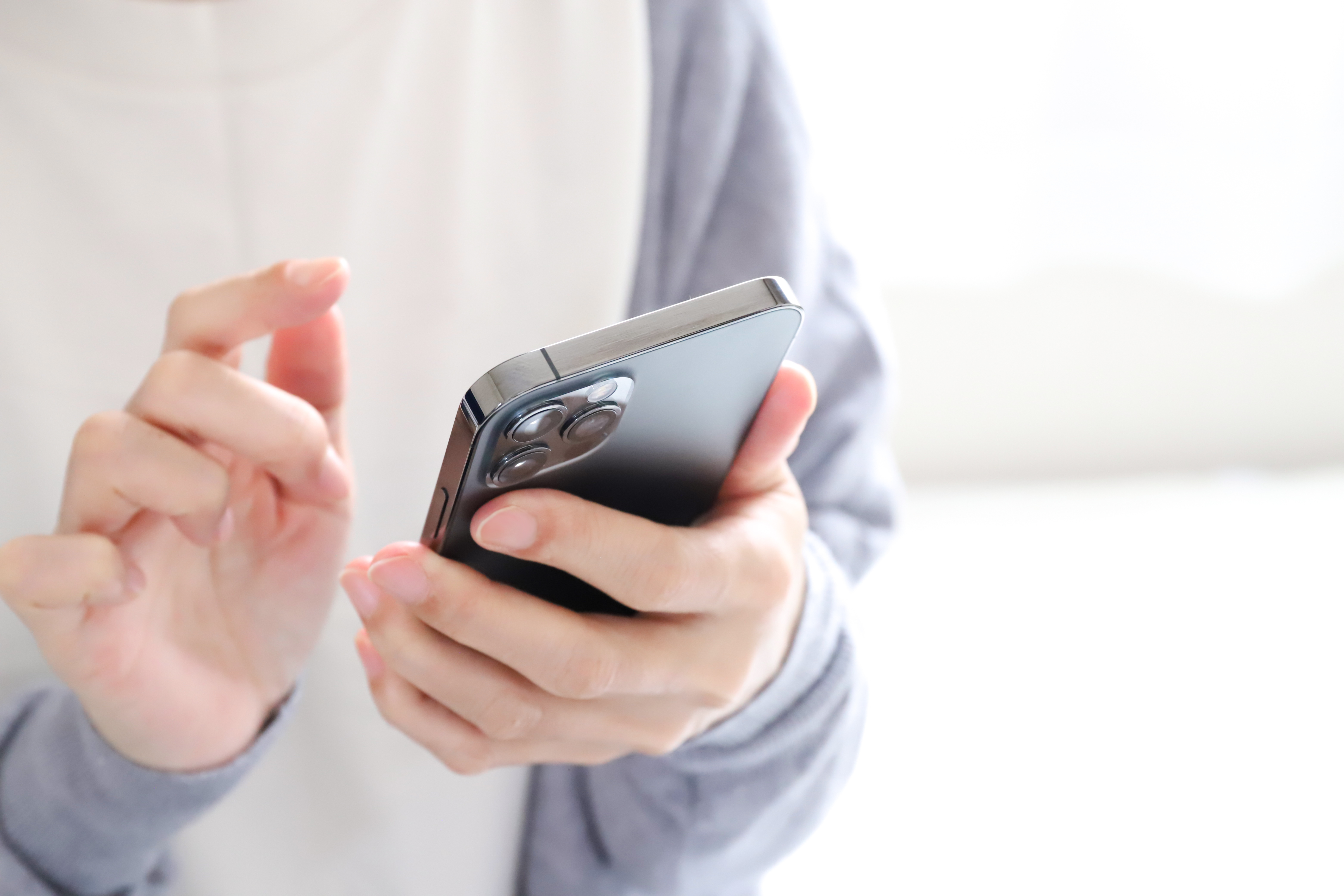 スマホでのWeb予約・Web問診の